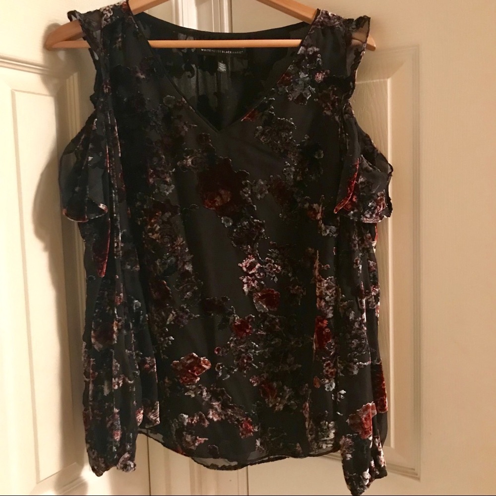 WHBM Cold shoulder top with ruffles